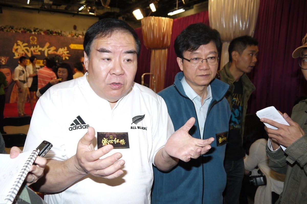 郑则仕|71岁“肥猫”郑则仕，花10年还清8000万欠款，坐迈巴赫搬出贫民窟