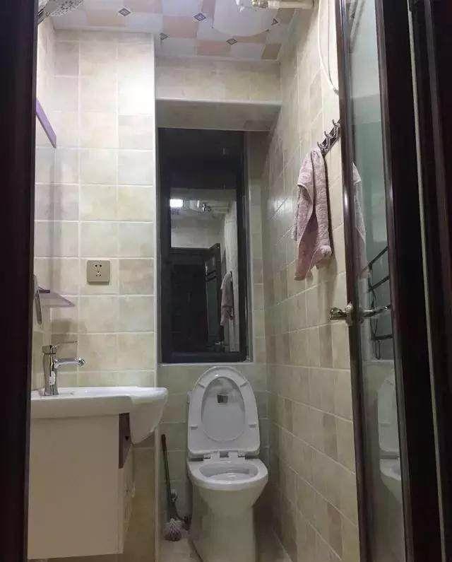118㎡的新房打扫干净晾味中,亲戚们看着次卫装的蹲便乐了!