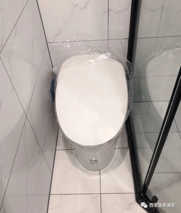小心谨慎装修,马桶也能翻车