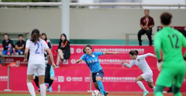 曼联|1-0绝杀！陈婉婷布妙局，上海女足中招，水庆霞观战“偷师学艺”