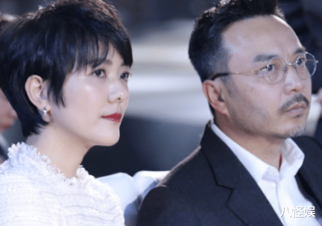 汪涵|汪涵老婆罕晒儿子,7岁沐沐给妈妈织围巾,游泳获两块奖牌超优秀