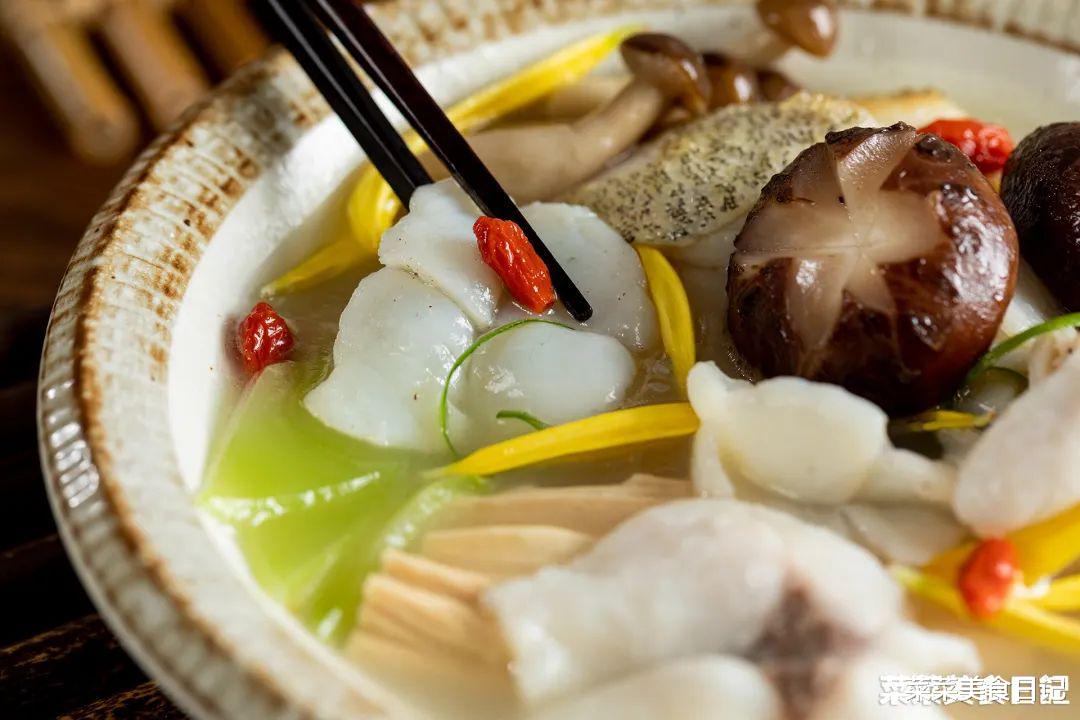 冬天吃它润透了！鲜香滑嫩还下火，香到碗底都舔光