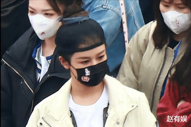 杨紫|杨紫新剧开机惹争议,剧情奇葩,父辈《上古情歌》曾勒被令停拍?