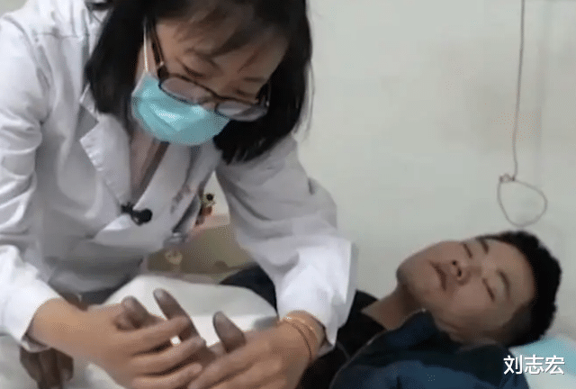 小伙喝百草枯,治疗18天后能吃能说话,医生却暗示准备后事