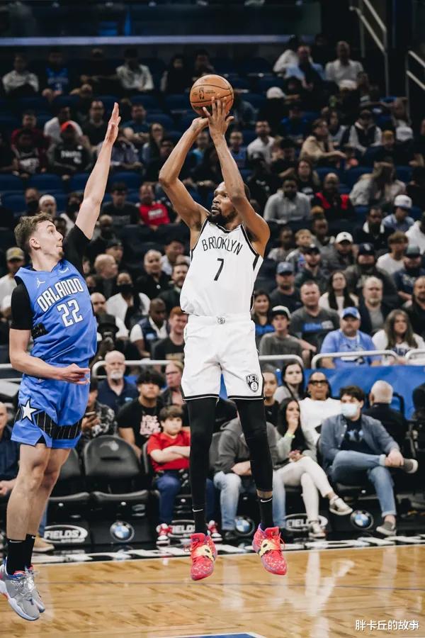 凯里·欧文|3月16日NBA球鞋上脚，欧文狂砍60分重入陆地神仙境，KD太团队了！