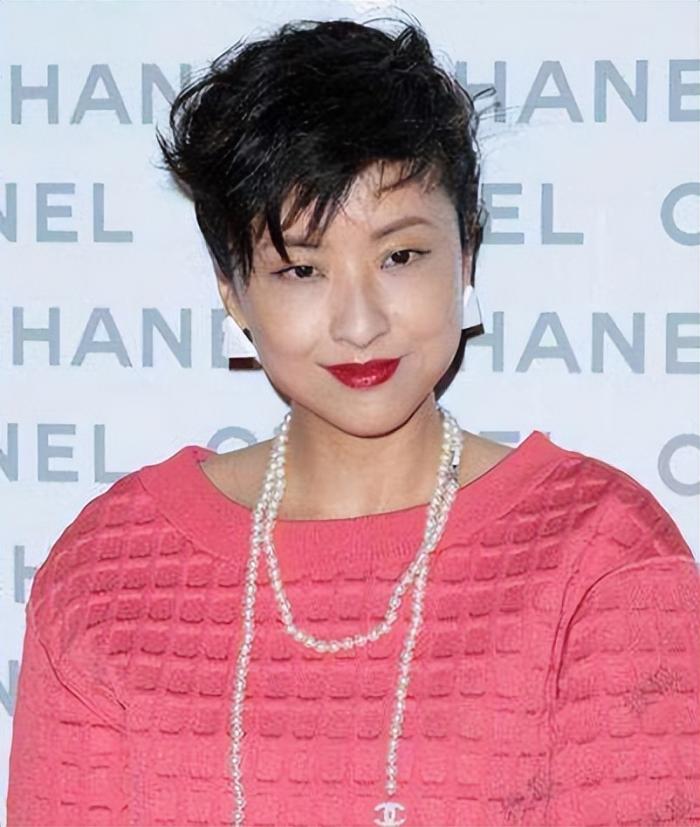 陈奕迅|有钱人的世界？陈奕迅每月为妻子花60万，孙俪却买15一双的拖鞋