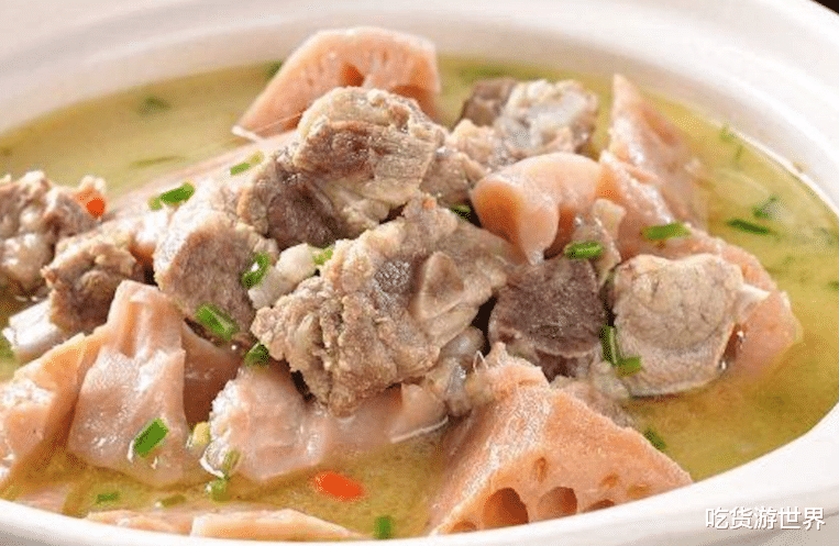 炖莲藕排骨汤,不要直接炖,教你一招,莲藕粉糯,藕汤不腥不发黑