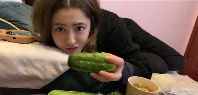 李心艾 曾因爆肥照登上热搜！李心艾瘦成皮包骨网友：真的瘦回来了
