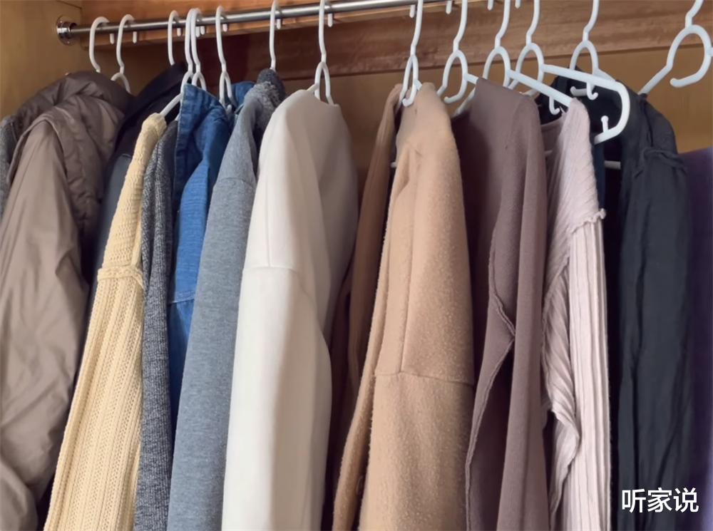 日本26岁上班族姑娘的家:19㎡蜗居里有4扇门,格局太“零碎”了