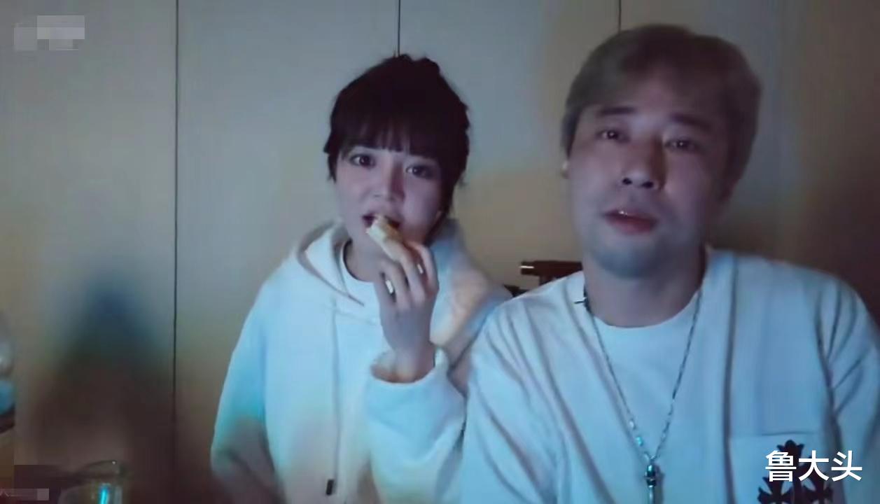周淑珍控诉钱小佳:跟你混吃混喝之后,我马甲线没了!