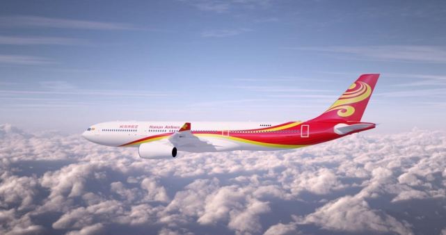 飞机和鸟在高空飞行时,为什么在地面看不到它们的影子?