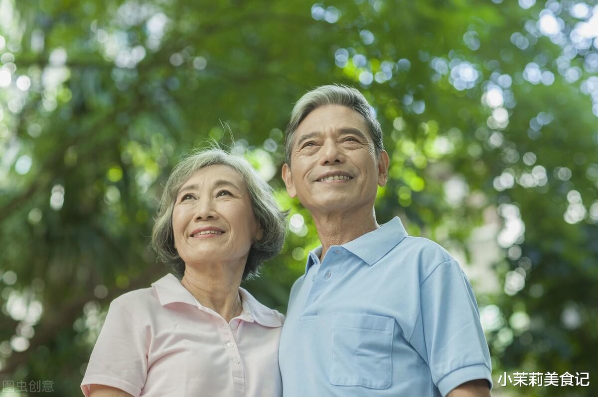 夏秋过渡，建议中老年“多吃3绿3白”，益肝润肺和胃，秋冬少生病