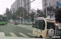 “新房子有这么个角落，该怎么装修？”网友：这是庙吧？哈哈哈