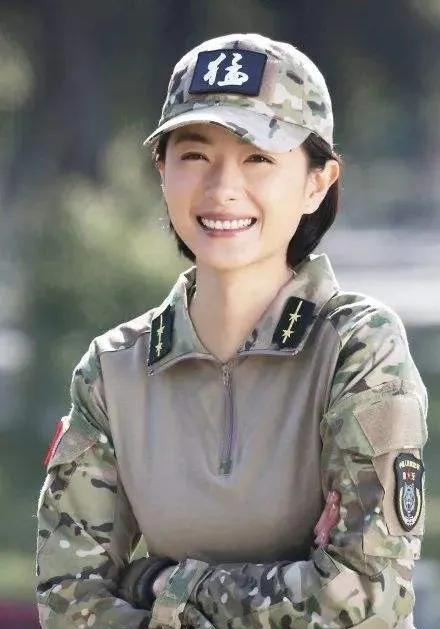 万茜|万茜:曾拒绝一个导演7次潜规则,难怪女明星都对她赞不绝口