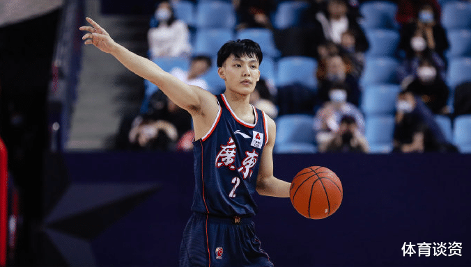 徐杰|14+6+8！徐中锋上线，霸气连抢前场板，赵睿不在你连续4场上双
