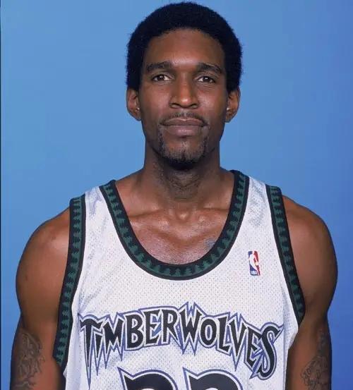 伊斯梅尔·史密斯|盘点NBA里那些流浪过10+球队的球员,有人11年换了11队还没失业