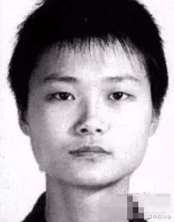 李宇春|李宇春：以中性造型成名后，男婚女嫁成了父母的“心病”