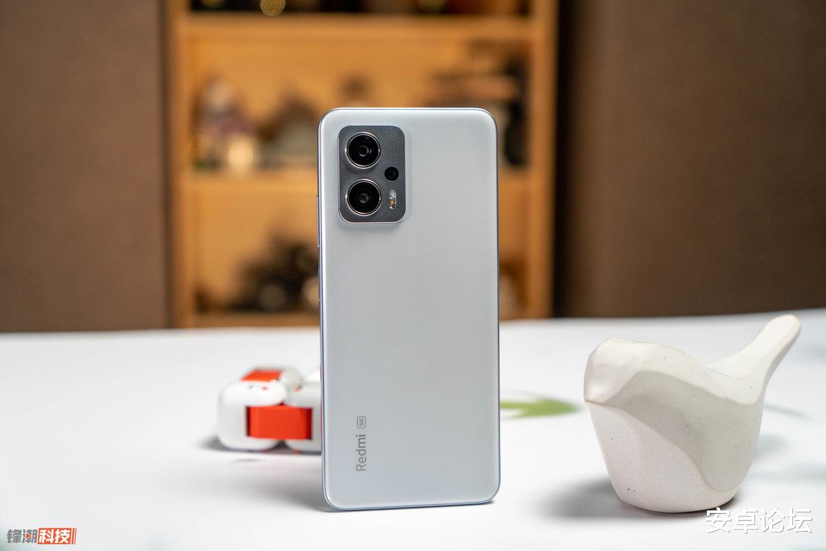 红米手机|Redmi Note 11T Pro+奶盐白图赏：又一款小清新配色选择
