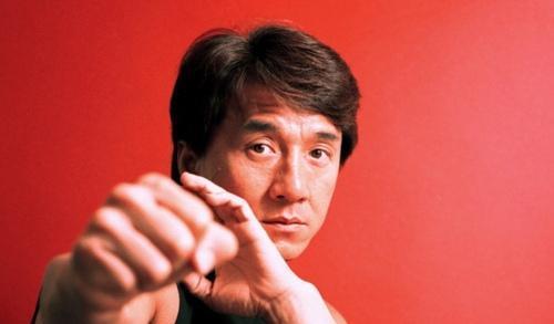 李玉刚|严惩！成龙怒斥施暴者，向暴力说“不”，李玉刚两度发文太真诚了