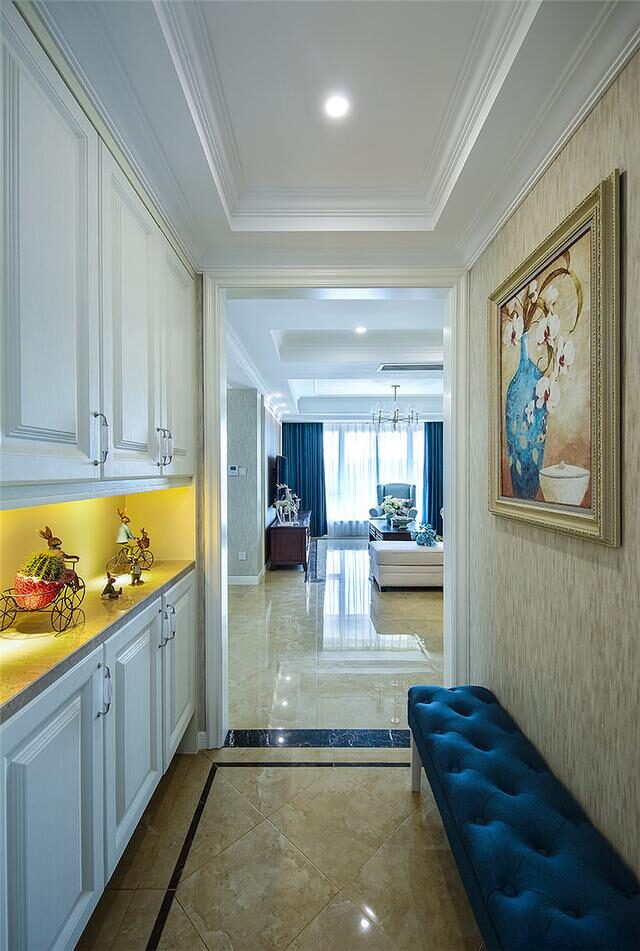 老婆装修的房子非常漂亮，一个玄关柜都让邻居赞爆了！