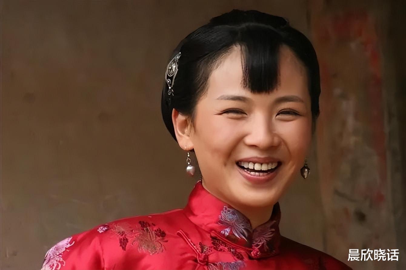 邵雨轩|“村妇”别瞎演!把赵丽颖、秦海璐和刘琳放一块看,高下立判