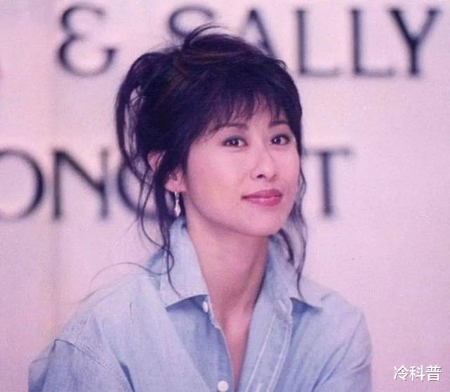 叶倩文|看了《声生不息》60岁的叶倩文 觉得活在P图里的赵雅芝好假