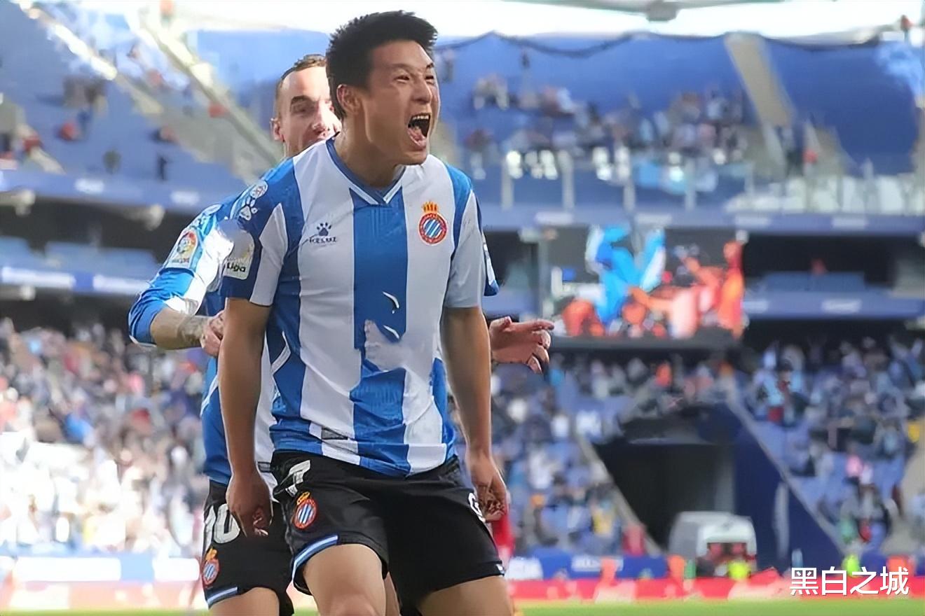 神剑|泪目！西班牙球迷致敬武磊：永远不会忘记你，伟大的职业球员