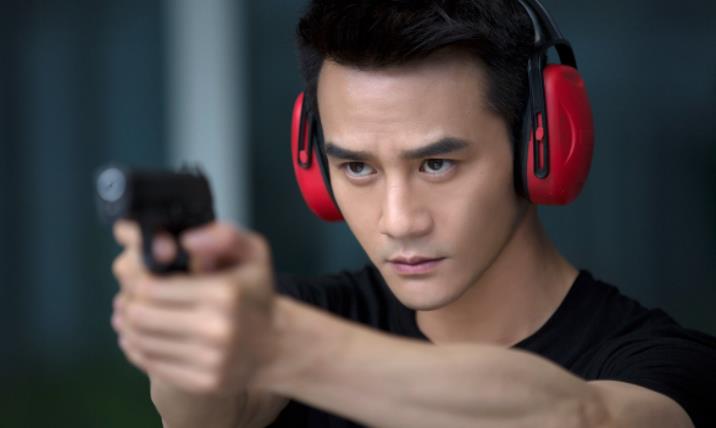 王凯|王凯殷桃上热搜！2人现身婚礼现场，引发热议，背后真相太感人