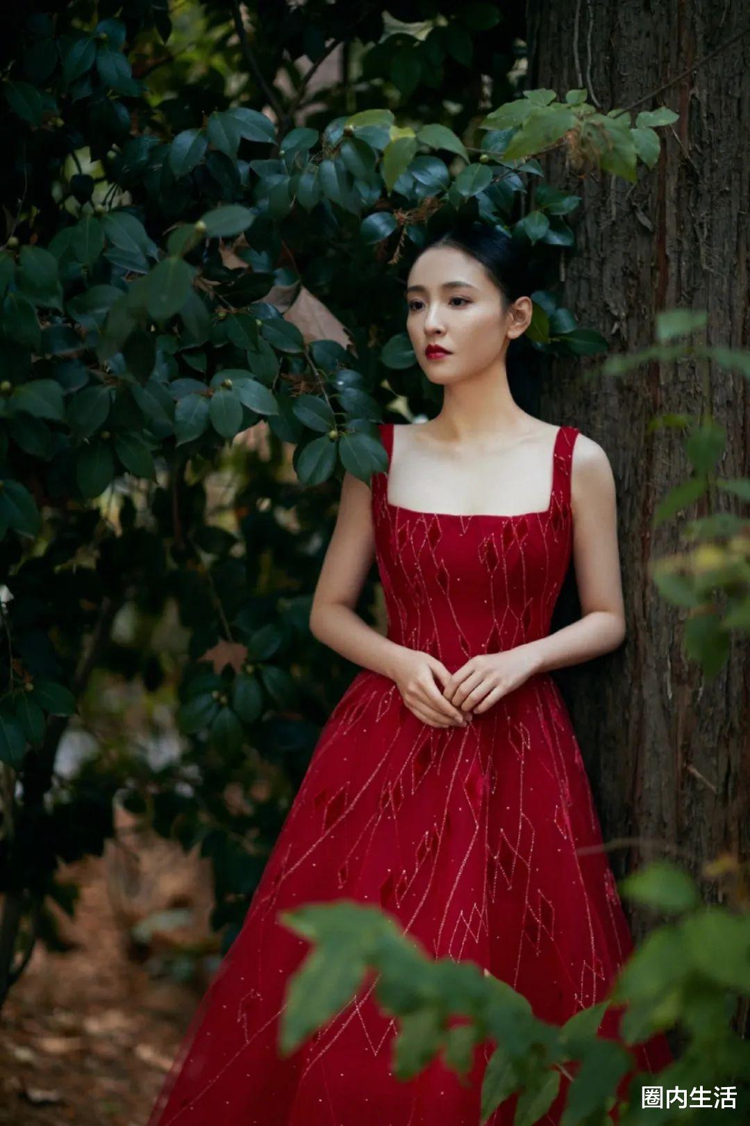 胡夏|胡夏因为人脉资源较为薄弱，以至于经常成为被欺负的对象