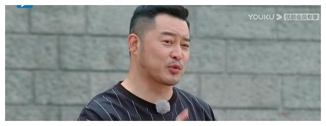 沙溢|沙溢被整上一天热搜,好不容易聪明一次却无人夸,难怪他要装傻