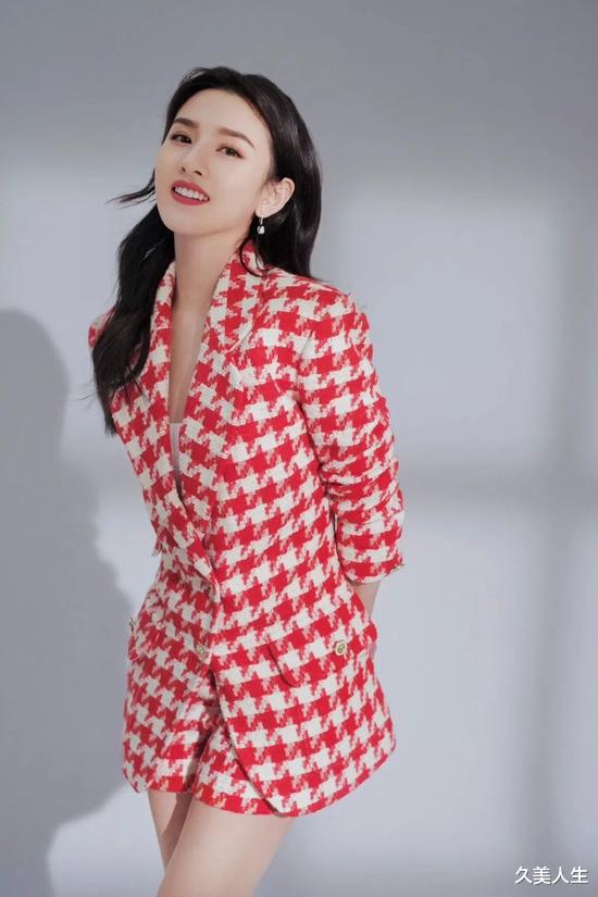 |2月看霸气双女主「盛装」开战