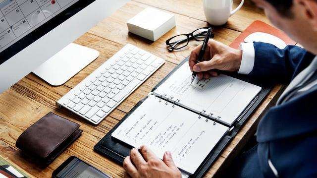 |职场上的两种性格,一种是勤劳,一种是好作风