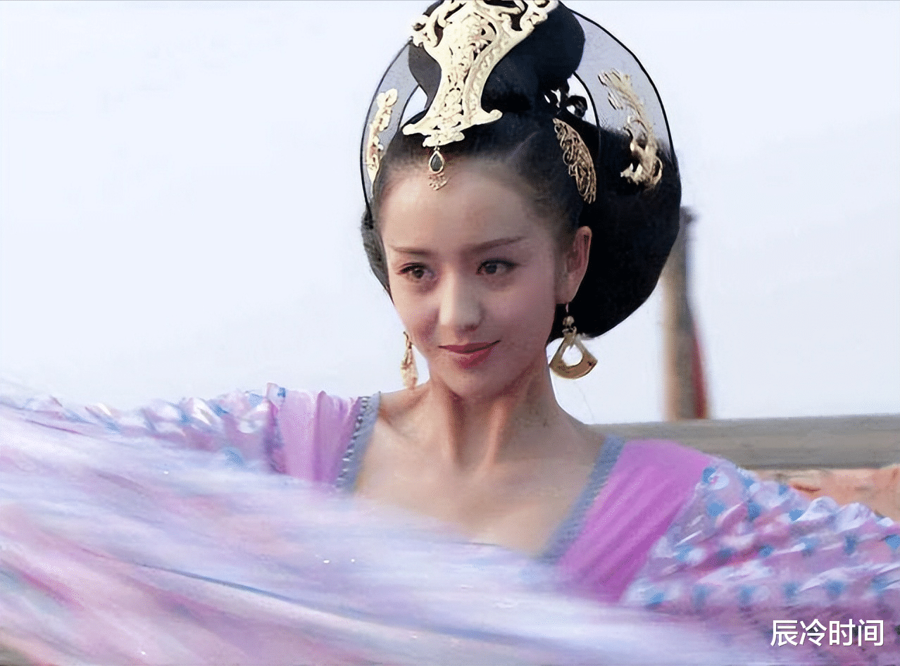 田馥甄|简直演活了皇后,这10位演员选得好!给她们排个名,秦岚排第3