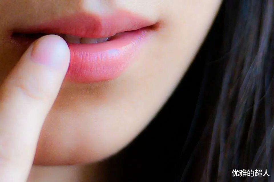 腰椎间盘突出|皮肤出现这8种变化，可能是癌症发出的信号！