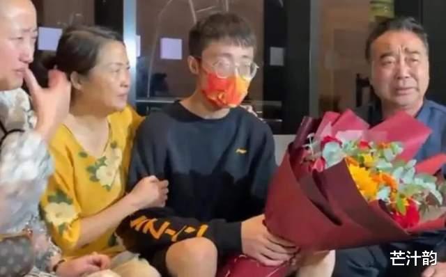 王传君|梅志强说快乐不是钱能买来的，谈买家显修养，姚威田静被推上热搜