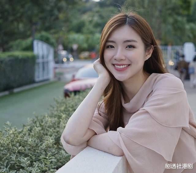 香港小姐|好惨!高学历港姐亚军沦为电视剧背景板,颜值出众身材高挑丰满