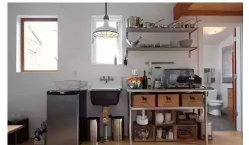 媳妇说把厨房吊柜拆了,装修完,为此发火的我,乖乖跪搓衣板!