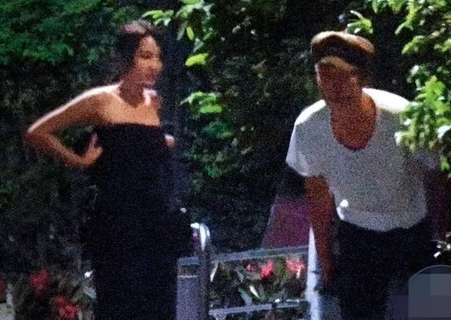 警察|吸毒明星登台领奖？别让缉毒警察寒心！