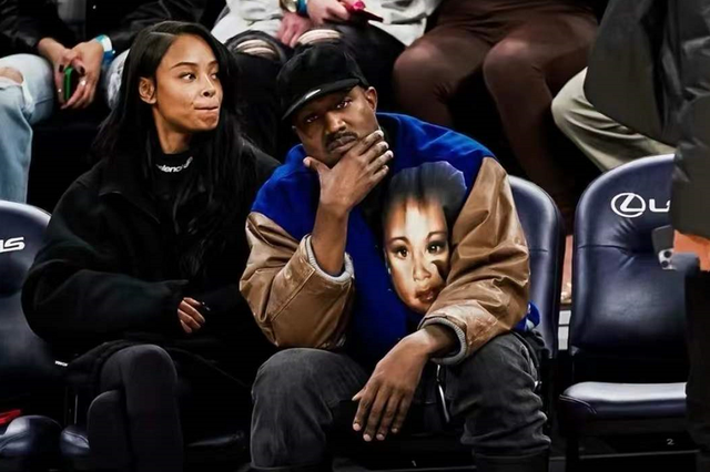 金·卡戴珊|41岁金·卡戴珊穿“胶带衣”吸睛 懒理前夫“活埋”威胁专心搞事业