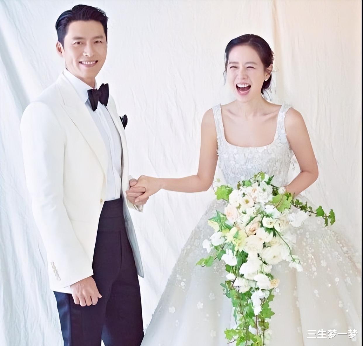 玄彬|孙艺珍待产，玄彬居家曝光！酒窝笑好爸爸VS西装霸总，网呼：好宠