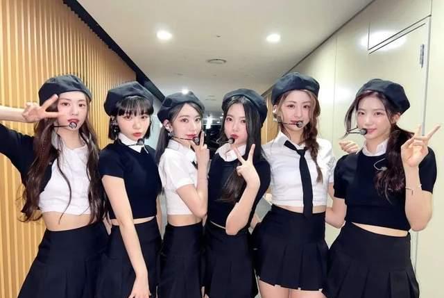 kakao|她出道即人气巅峰，出道14天却有着出道了14年的气场