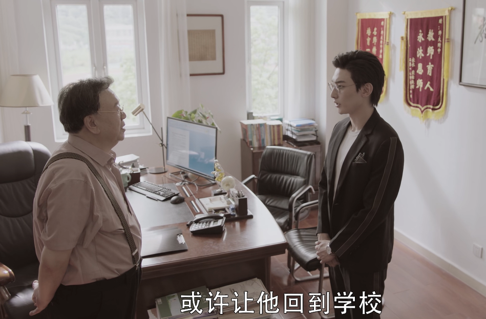 张佳宁|刚开播榜单第一,张佳宁王炸剧悄悄蹿红,短短12集不够看