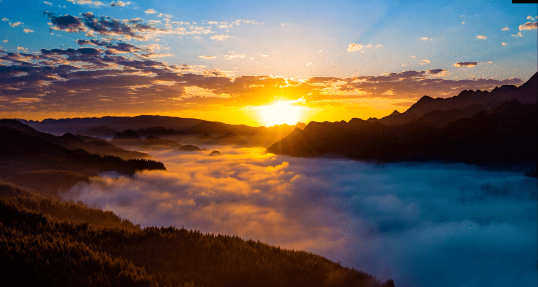 日出|心动预警 | 在巴山大峡谷遇上一场秋日云海