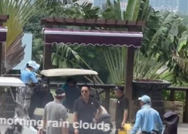 刘昊然|偶遇汪小菲现身三亚,身形消瘦神情忧郁,仍留大S物品似余情未了