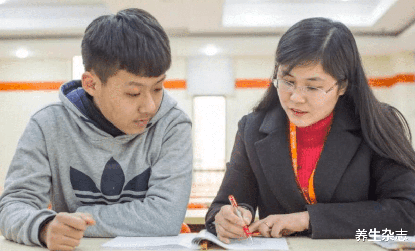 辣椒|数名专家呼吁：停止食用“2红1白”，或是乳腺病“诱发器”，趁早远离