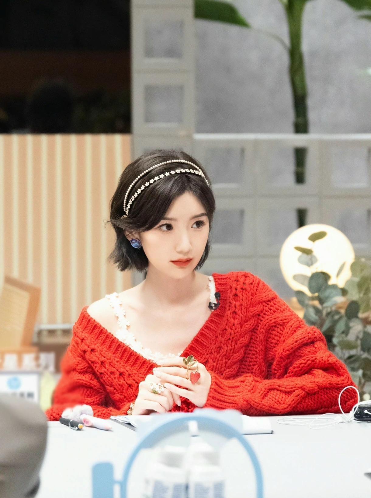 毛晓彤|毛晓彤的最新造型,虽然不是风格大转变,但却也是难得一见的美!