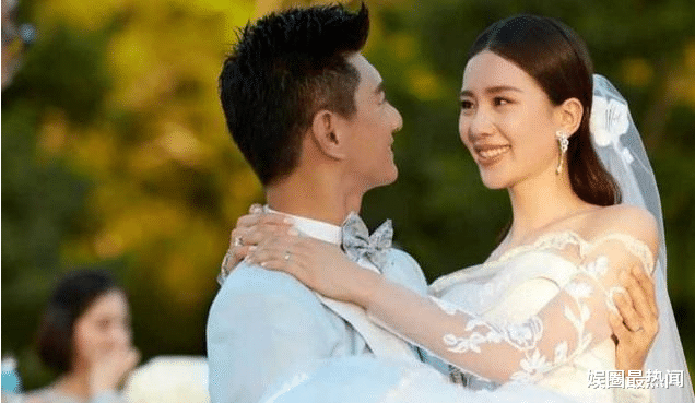 辣妈|离了?刘诗诗晒庆生照,淡颜系化身黑天鹅,手上细节透露婚姻状态