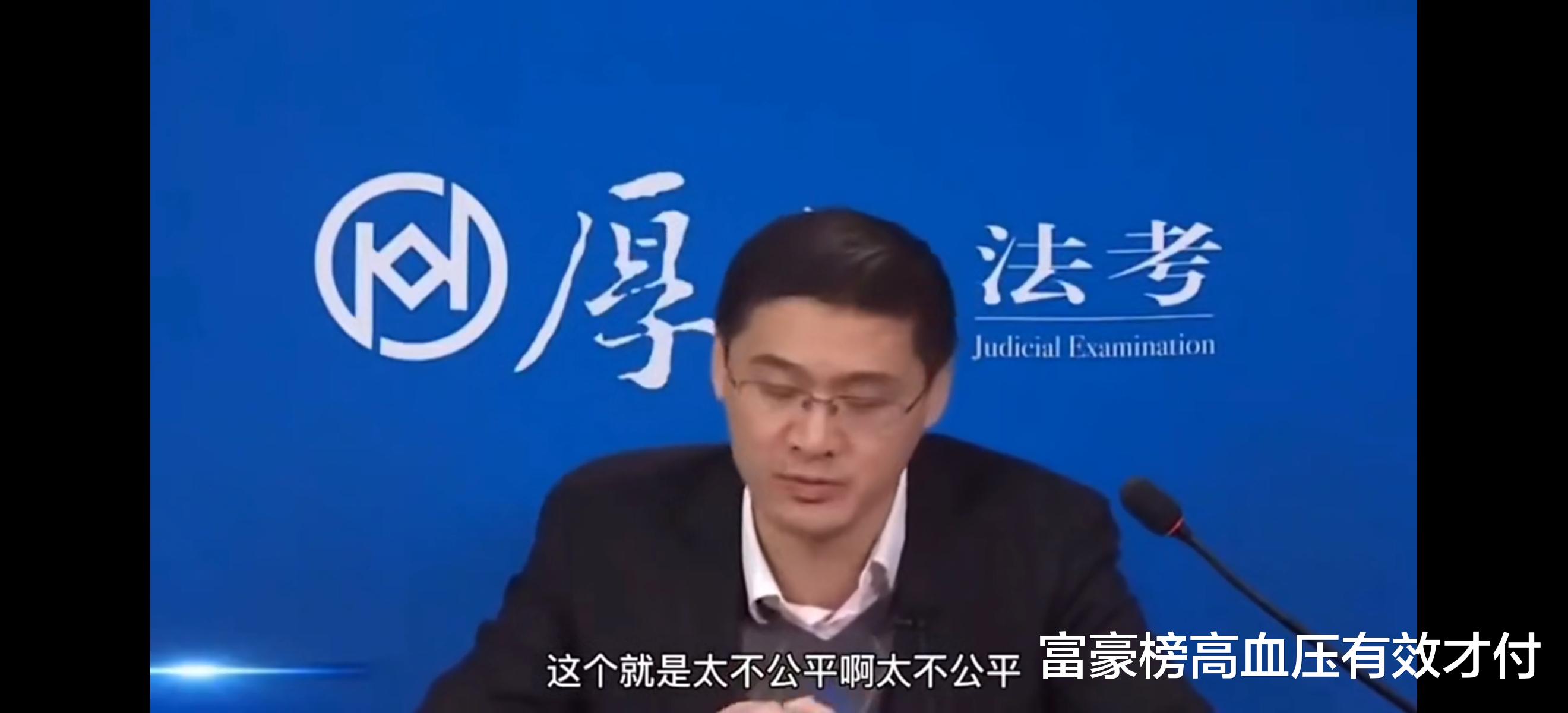 唐山打人案,用啤酒瓶抗爆黑衣女,是勇者烈士,轮不到指责