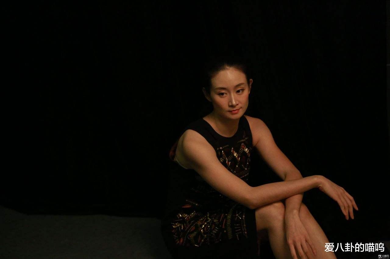 王小蒙|“王小蒙”王亚彬：走出象牙山，离开赵本山后，她活出真正的自我