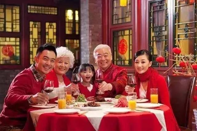 云南腾冲枪击案:凶手手持冲锋枪疯狂杀人,造成两家灭门惨案